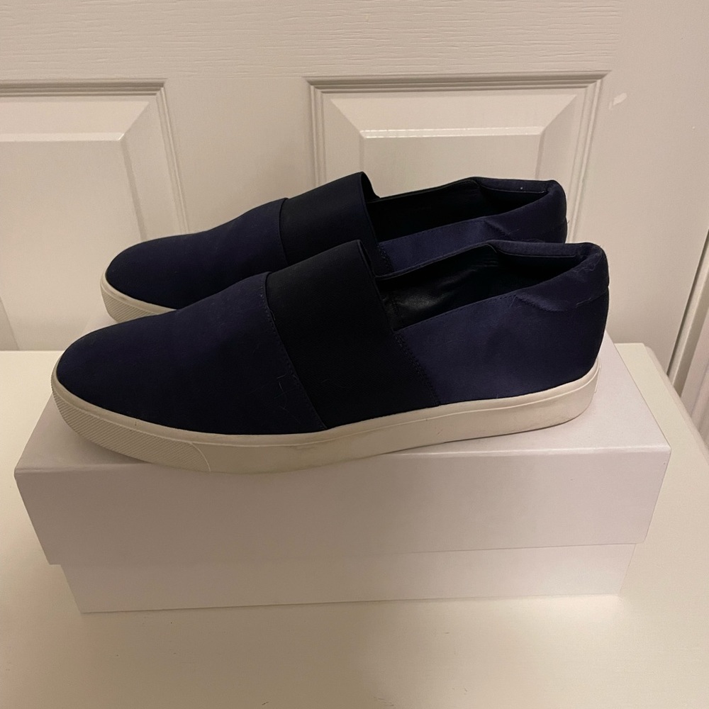 Vince Corbin Slip Ons, Navy Size 10